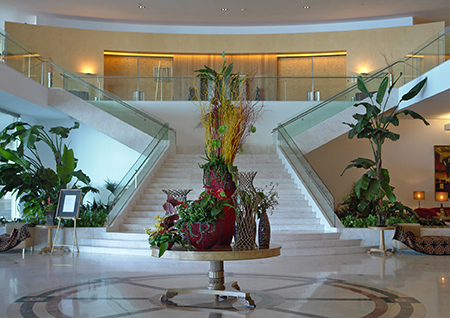 Lobby, stairs and entrance to the conferences area